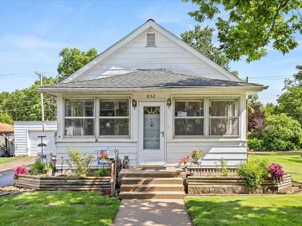 832 E Jefferson Street , Morris, IL 60450