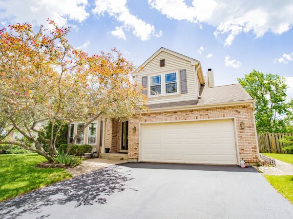 1020 Pembridge Road, Lake Zurich, IL 60047