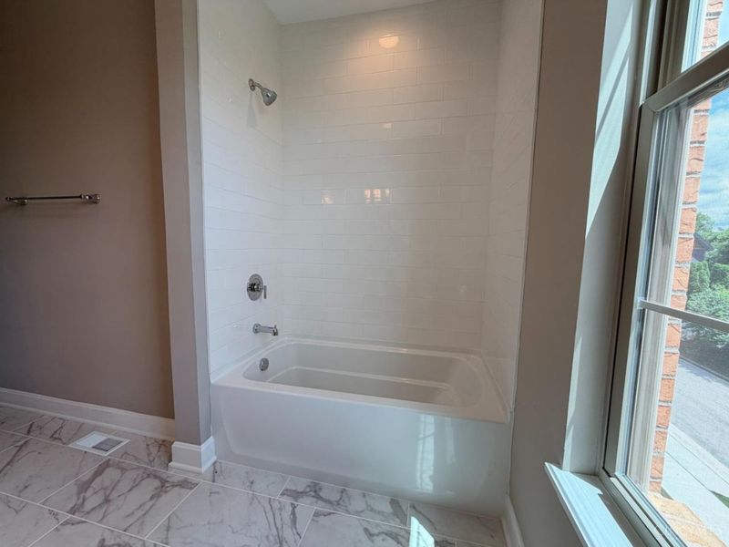 381 Cityscape West Drive, Cincinnati, OH 45205 Photo 14