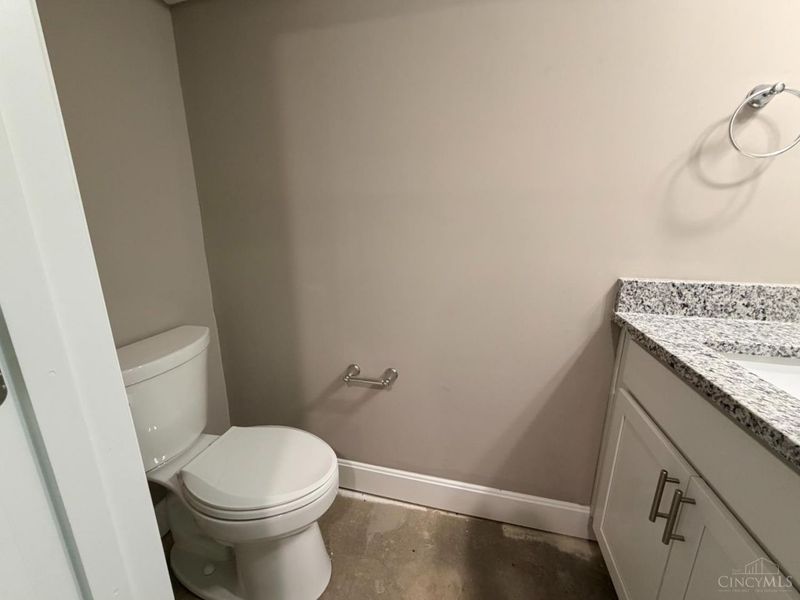 381 Cityscape West Drive, Cincinnati, OH 45205 Photo 18
