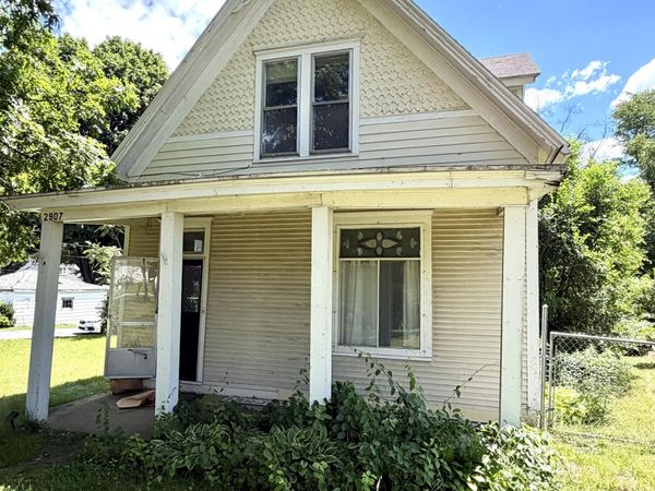 2907 Union Street , Hobart, IN 46342