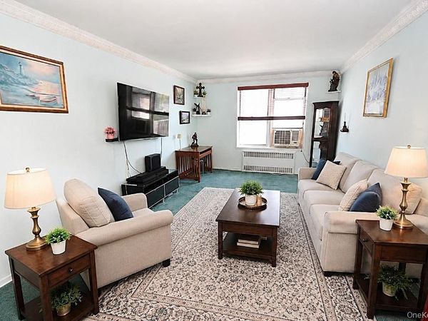 491 Riverdale Avenue, Unit 6D, Yonkers, NY 10705