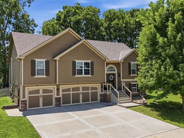 319 Tamera Drive, Kearney, MO 64060
