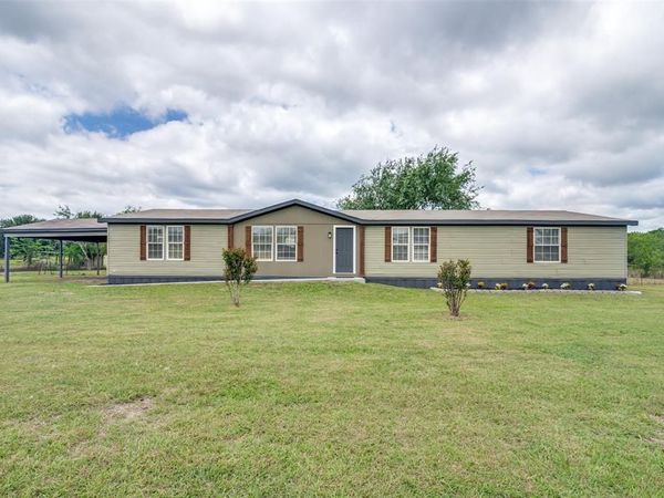6168 Armadillo Drive, Kemp, TX 75143
