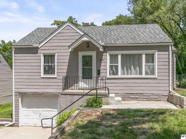 3164 Ida Street, Omaha, NE 68112