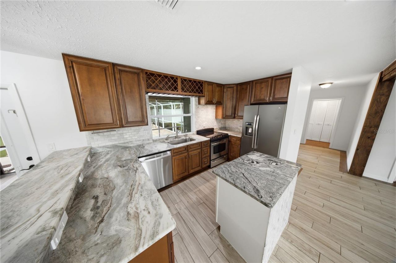 1964 Par Place, Sarasota, FL 34240 Photo