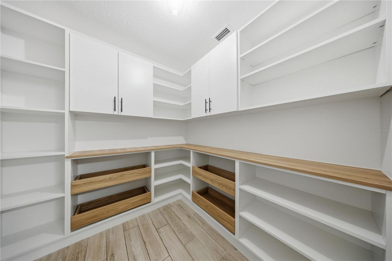 1964 Par Place, Sarasota, FL 34240 Photo