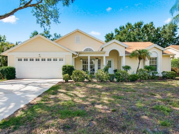 970 VALLEY VIEW CIRCLE , PALM HARBOR, FL 34684
