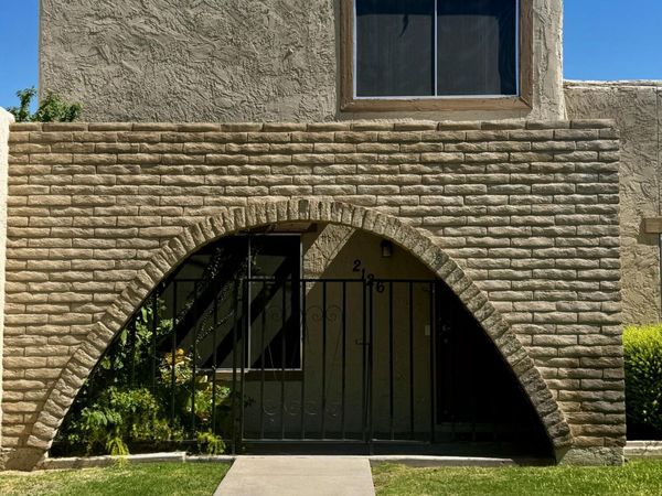 2126 E VILLA Court, Tempe, AZ 85282