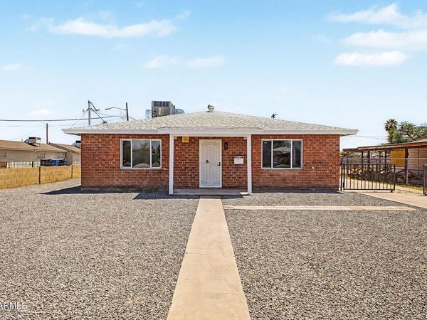 1917 W WHITTON Avenue, Phoenix, AZ 85015