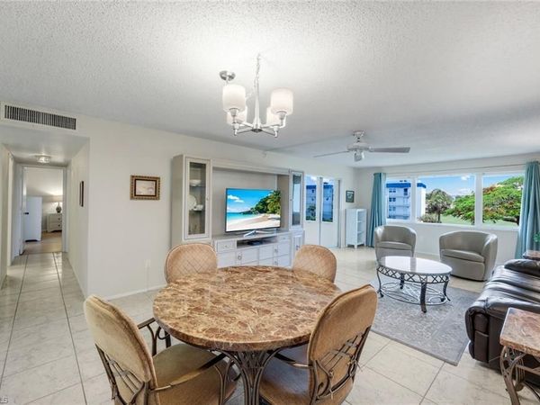 6102 Augusta DR, Unit 307, FORT MYERS, FL 33907