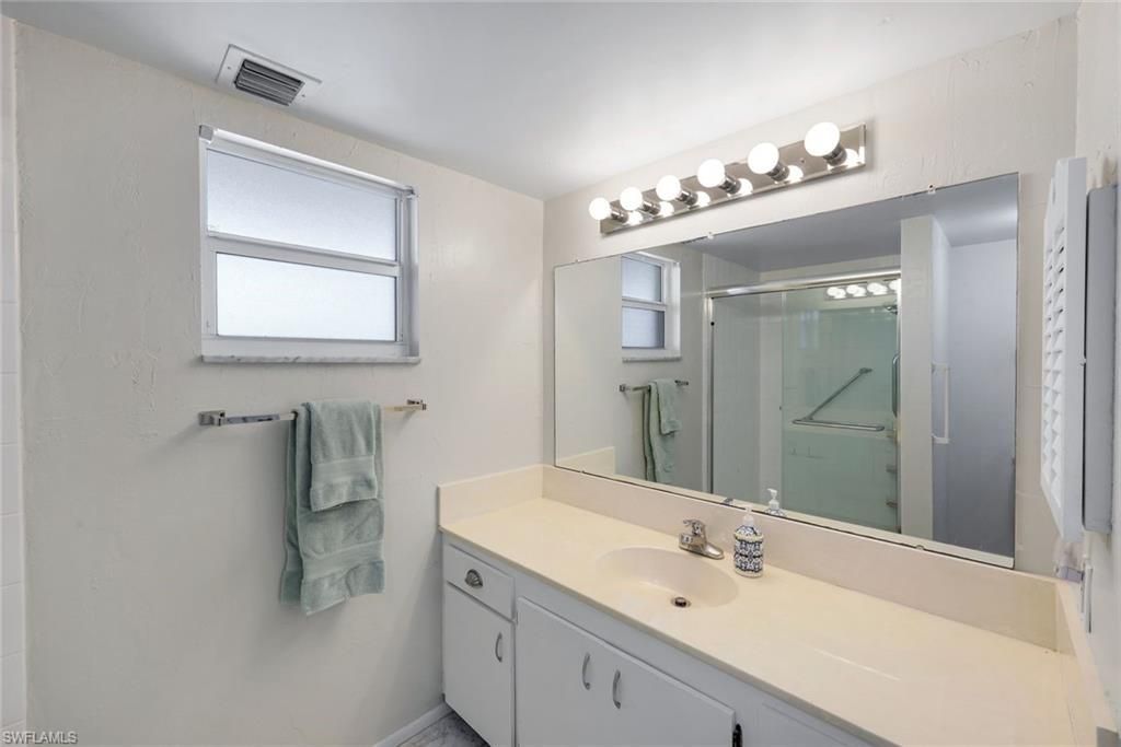 6102 Augusta Dr, Unit 307, Fort Myers, FL 33907 Photo