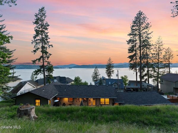 2406 S Silver Beach Rd , Coeur d'Alene, ID 83814