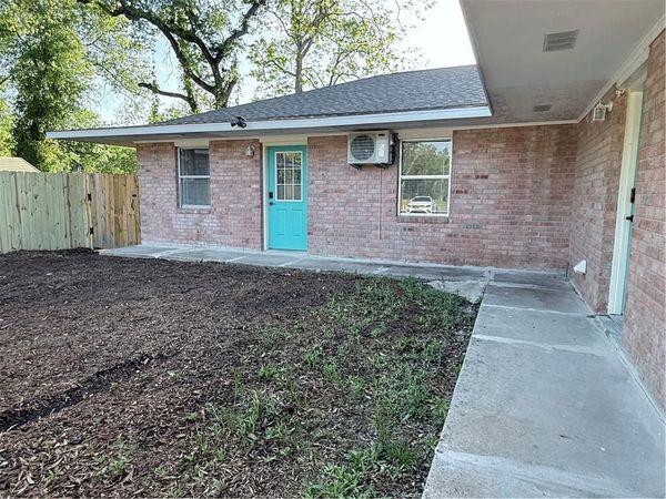 43291 BAKER Road , Unit B, Hammond, LA 70403