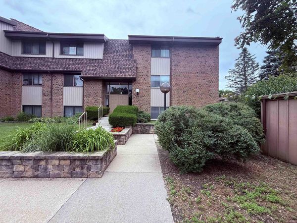 1516 Marigold Way, Unit 601, South Bend, IN 46617
