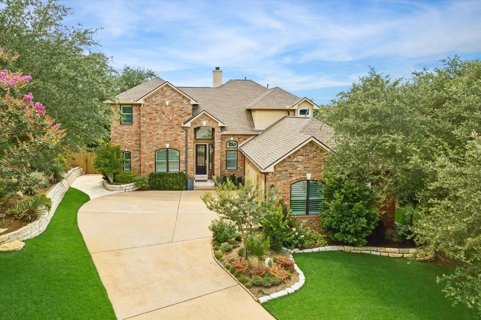 12109 Estrada Ct, Austin, TX 78732 Main Photo