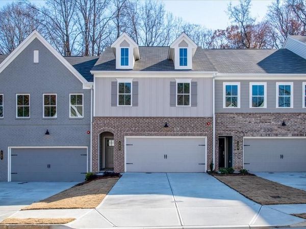 548 Feldspar Way , Lawrenceville, GA 30043