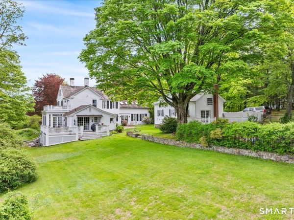 8 Meeting House, Haddam, CT 06438