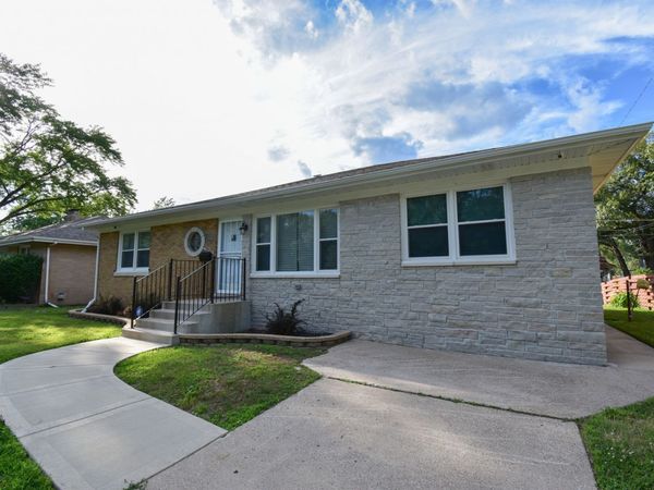 36 159th Street , Calumet City, IL 60409