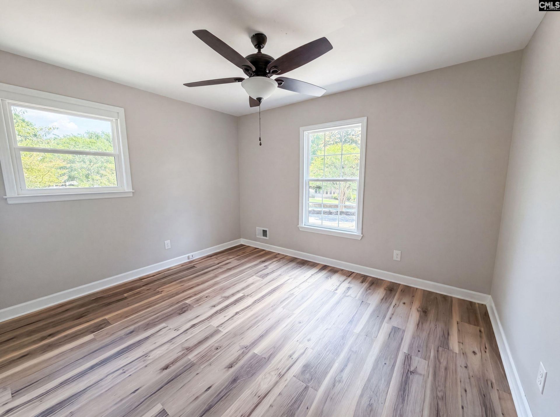 100 Fenrir Drive  Photo 11