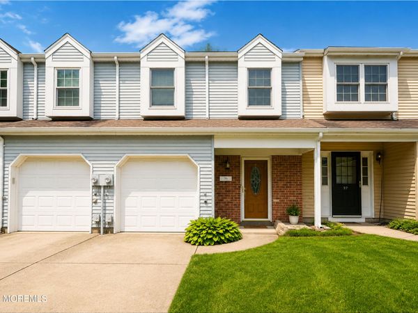 36 Bramble Lane, Matawan, NJ 07747