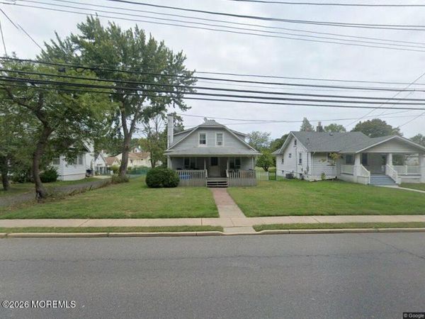 189 Monmouth Road, Oakhurst, NJ 07755