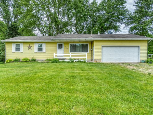 3100 20 Mile Road, Kent City, MI 49330