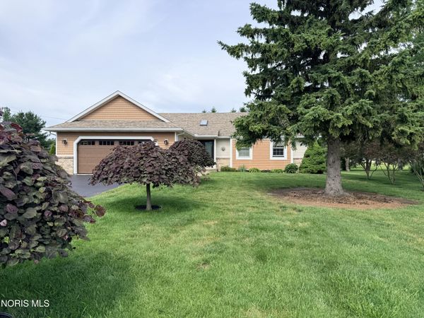 6920 Heller Road, Whitehouse, OH 43571
