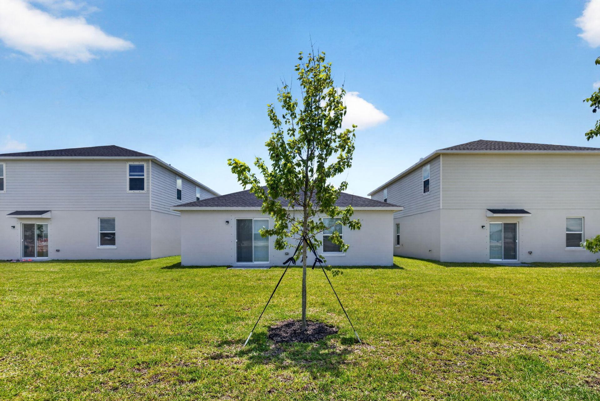 5876 NW Sweetwood Drive, Port Saint Lucie, FL 34987 Photo