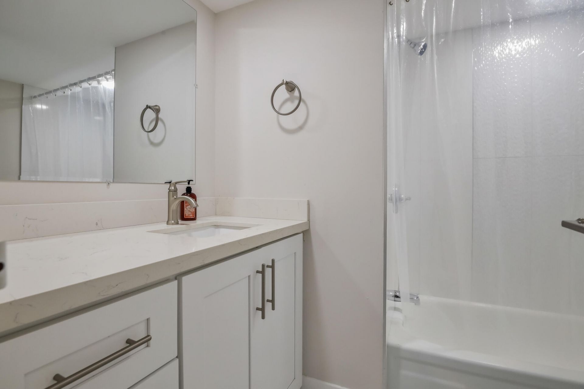 3590 Via Poinciana, Unit 501, Lake Worth, FL 33467 Photo