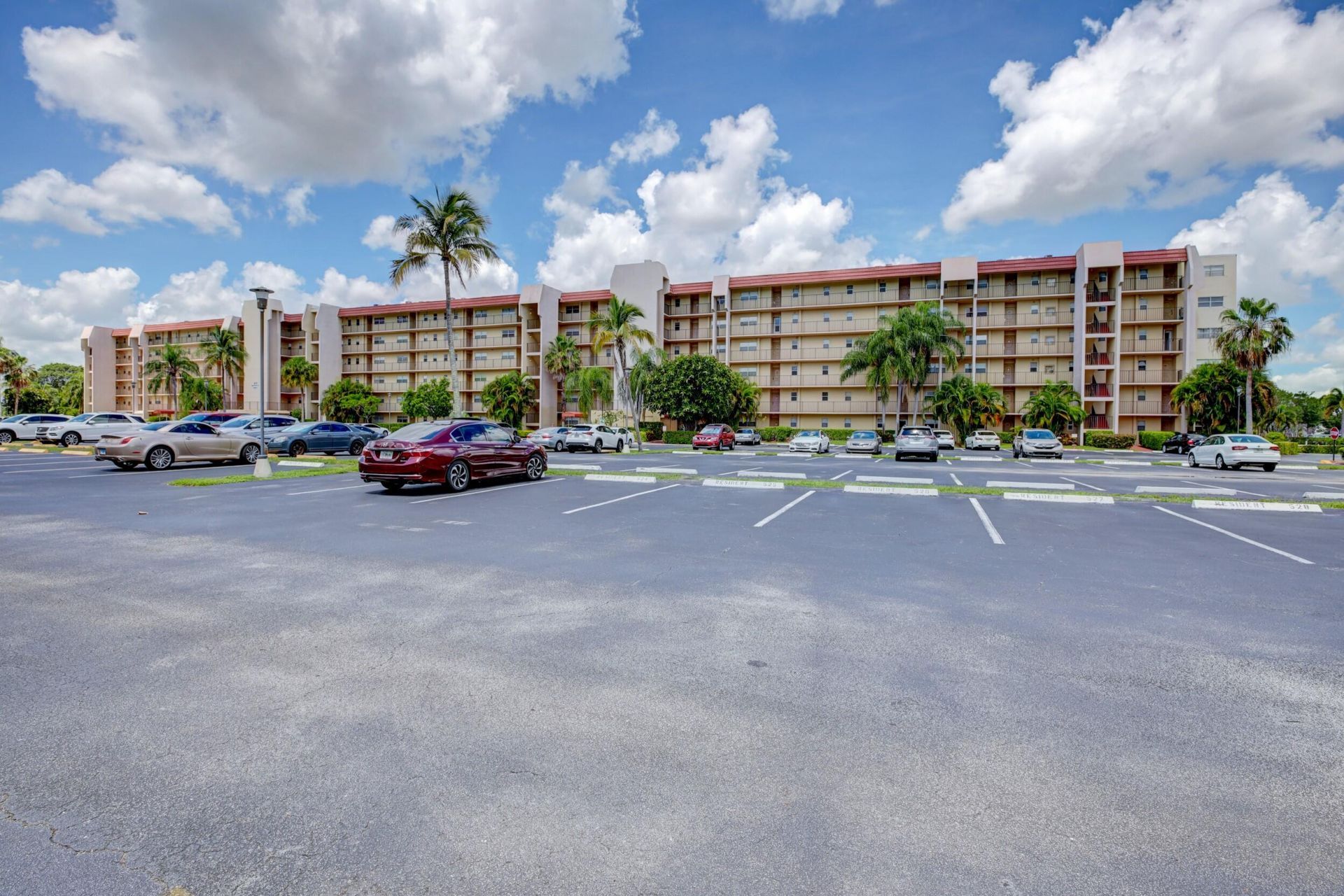 3590 Via Poinciana, Unit 501, Lake Worth, FL 33467 Photo