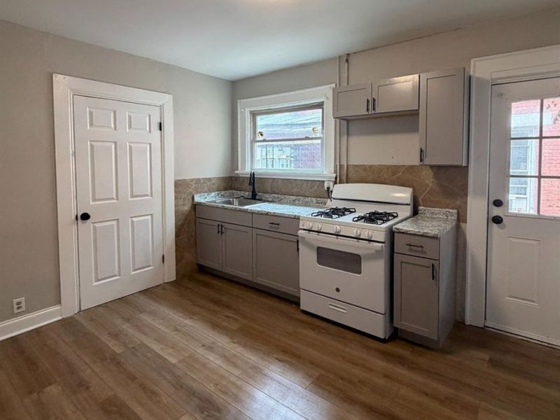 916 elberon, Cincinnati, OH 45205 Photo 3