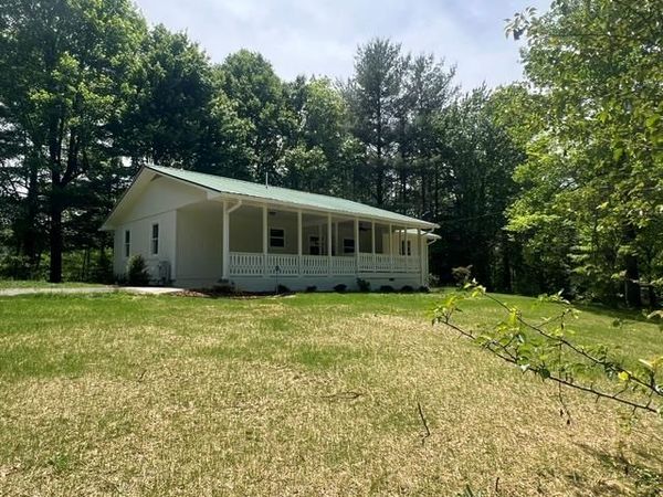 1616 Abe Cove Road, Hiawassee, GA 30546