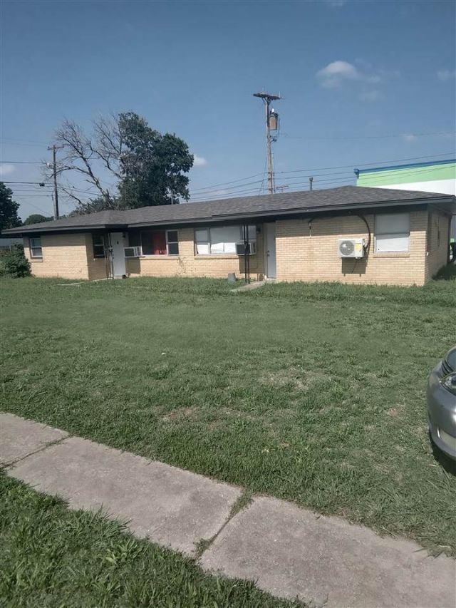2317-2319 NW Bell Ave, Lawton, OK 73505 Main Photo