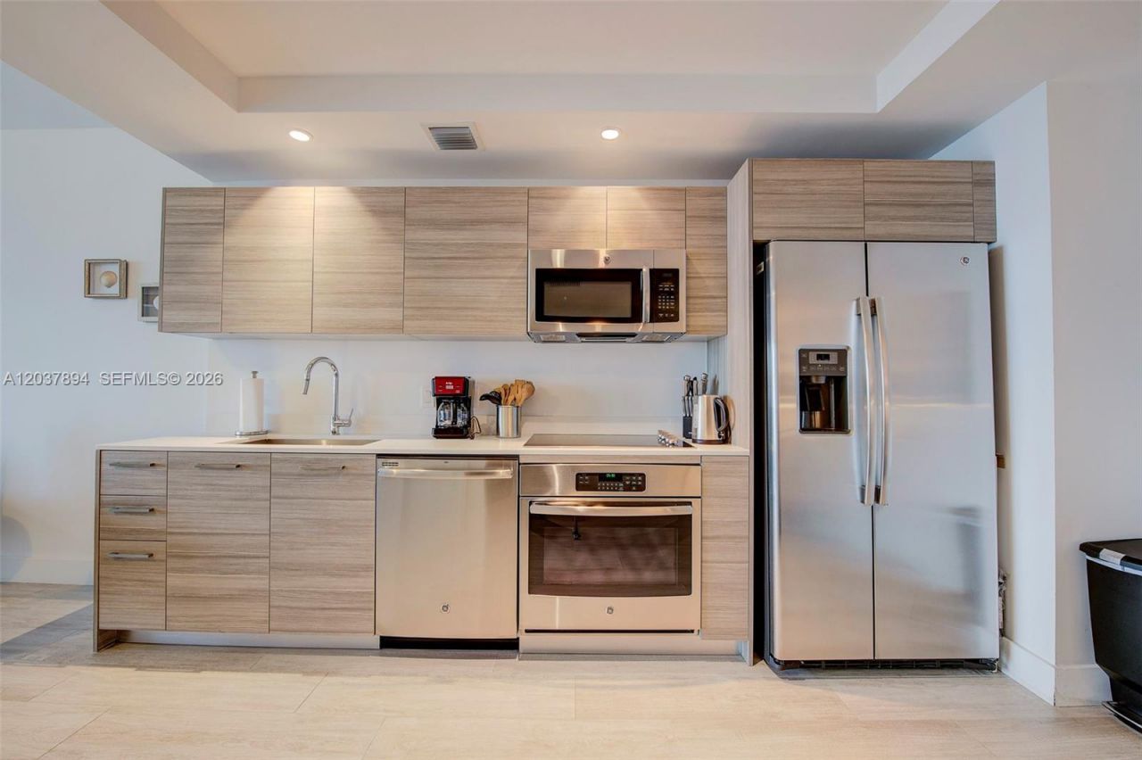 121 NE 34th St , Unit 3006, Miami, FL 33137 Photo