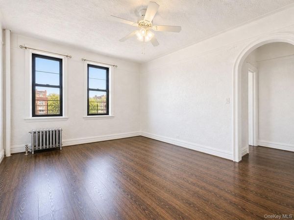 700 Oakland Place , Unit 3A, Bronx, NY 10457
