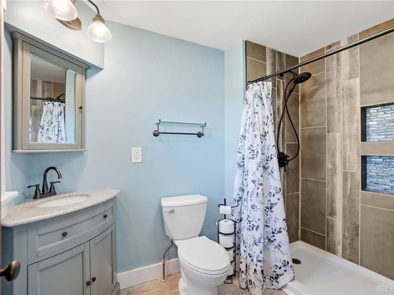 2255 W Ginghamsburg-Frederick Road, Tipp City, OH 45371 Photo 22