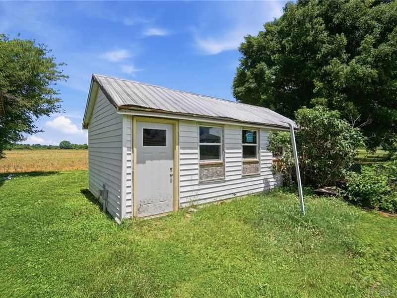 2255 W Ginghamsburg-Frederick Road, Tipp City, OH 45371 Photo 38