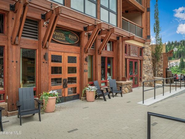 124 Village Ln , Unit # 204, Sandpoint, ID 83864