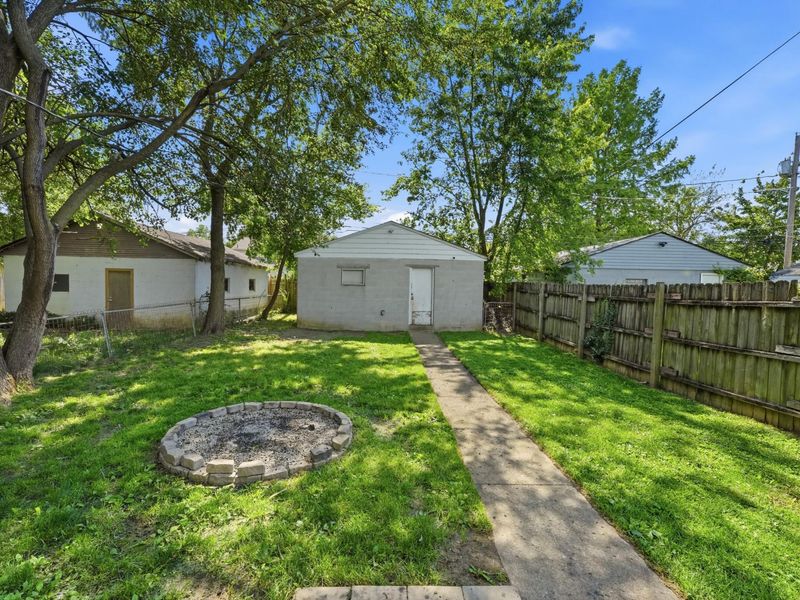 615 Larcomb Avenue, Columbus, OH 43223 Photo 30
