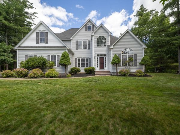 84 Searles Road, Windham, NH 03087