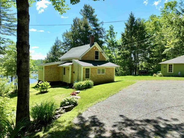 1269 Halls Lake Road, Newbury, VT 05051