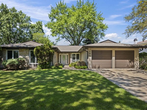 190 S Circle Avenue , Bloomingdale, IL 60108