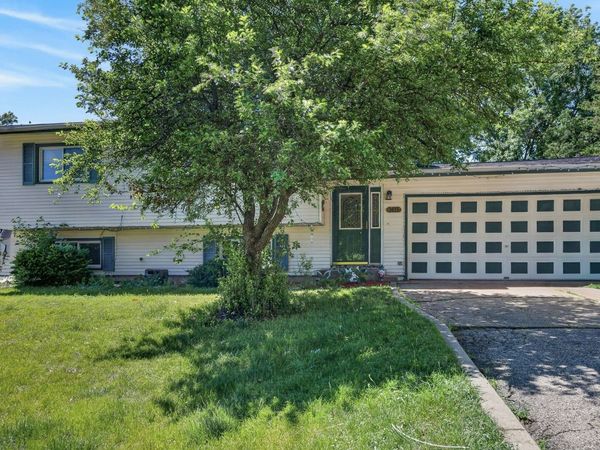 3415 E Crystal Lake Avenue , Crystal Lake, IL 60014