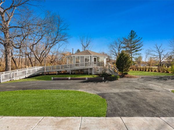 3824 N Johnsburg Road , McHenry, IL 60051