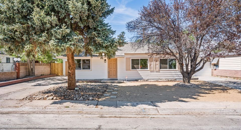 710 L Street, Sparks, NV 89431 Photo