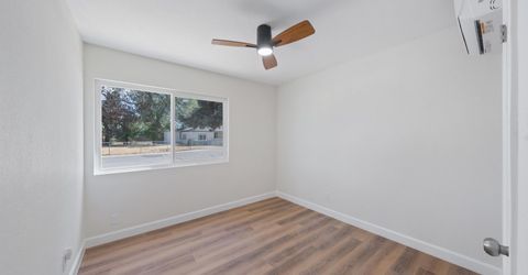 710 L Street, Sparks, NV 89431 Photo