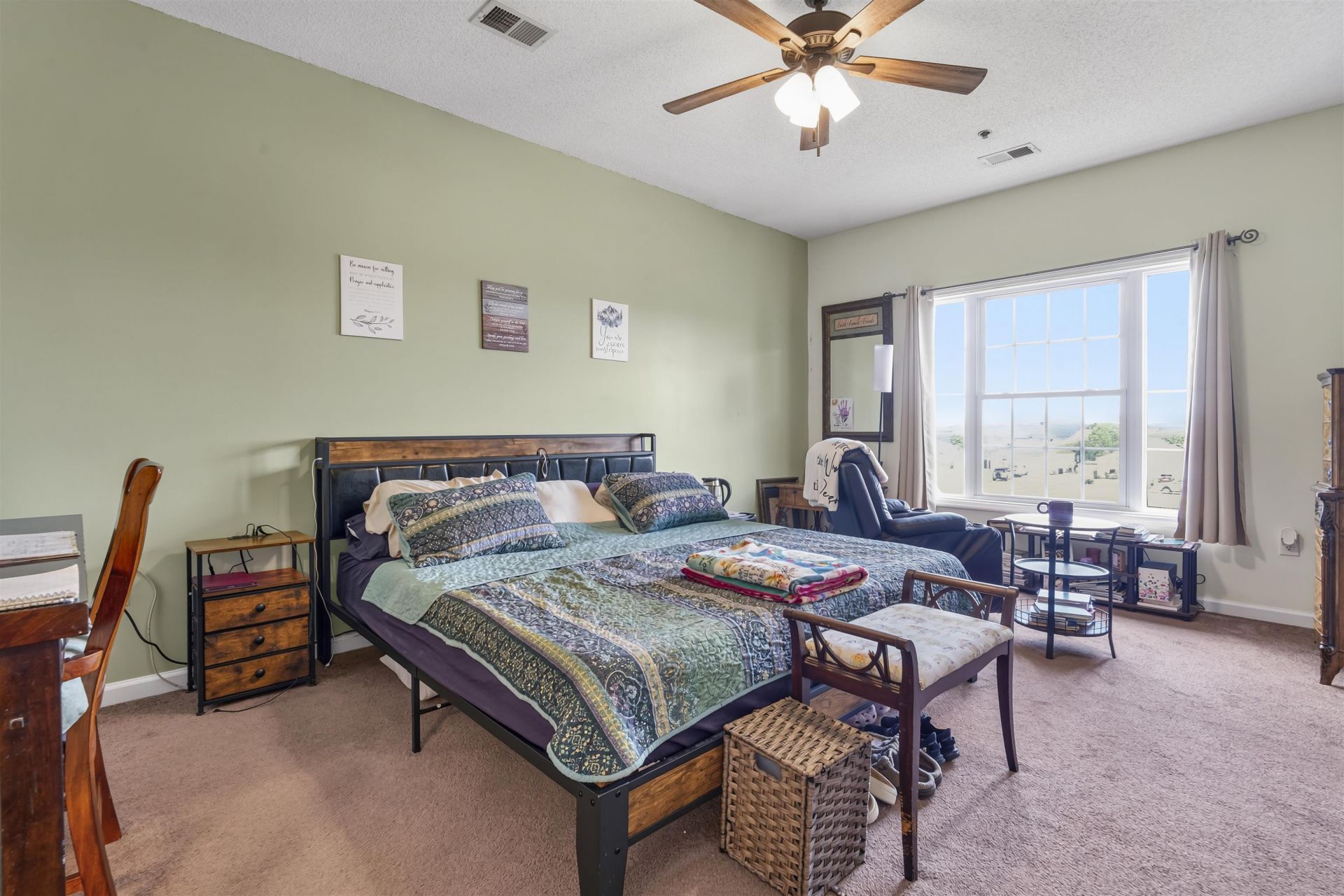 2070 Cross Gate Blvd. Photo 16