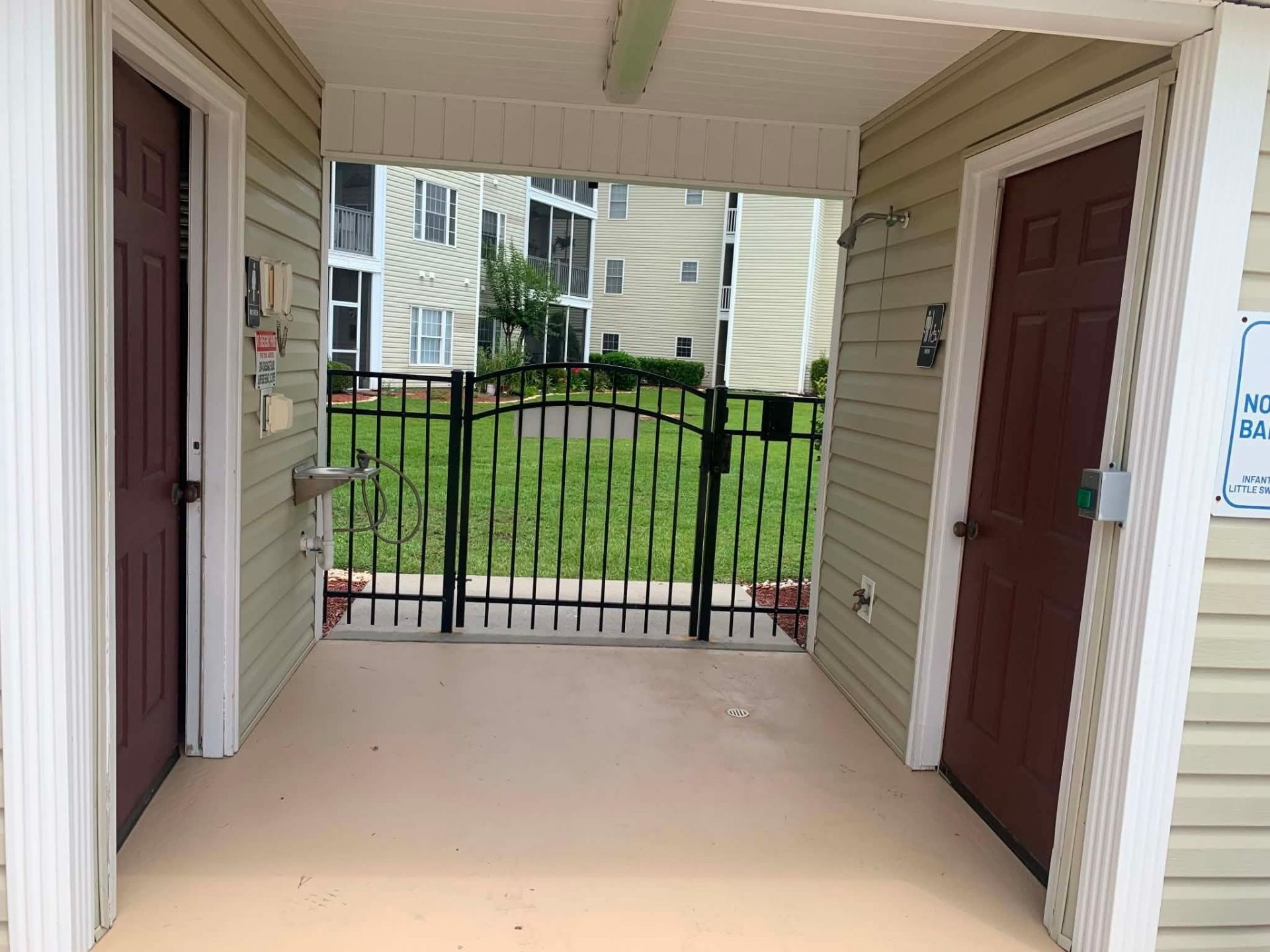 2070 Cross Gate Blvd. Photo 22