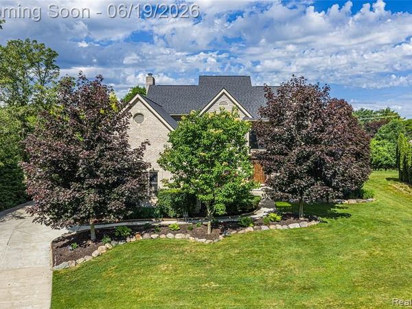 1781 Apple Ridge Court, Rochester Hills, MI 48306